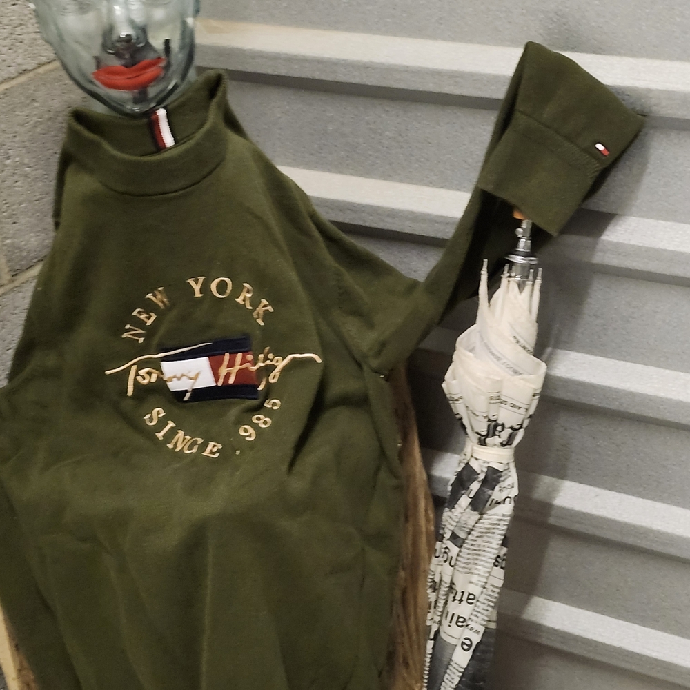 Tommy Hilfiger Olive Green Embroidered Logo Sweatshirt